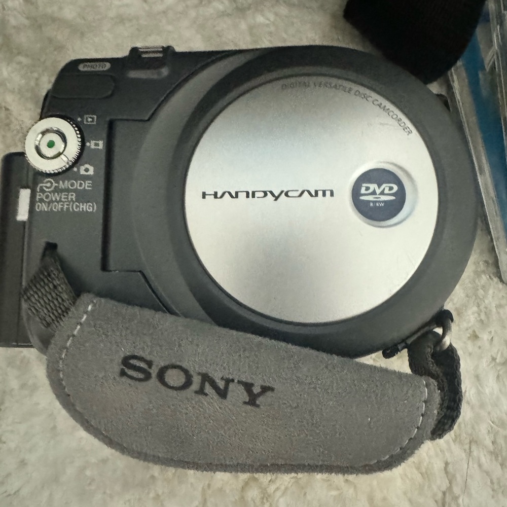 Sony Handycam DVD Camcorder